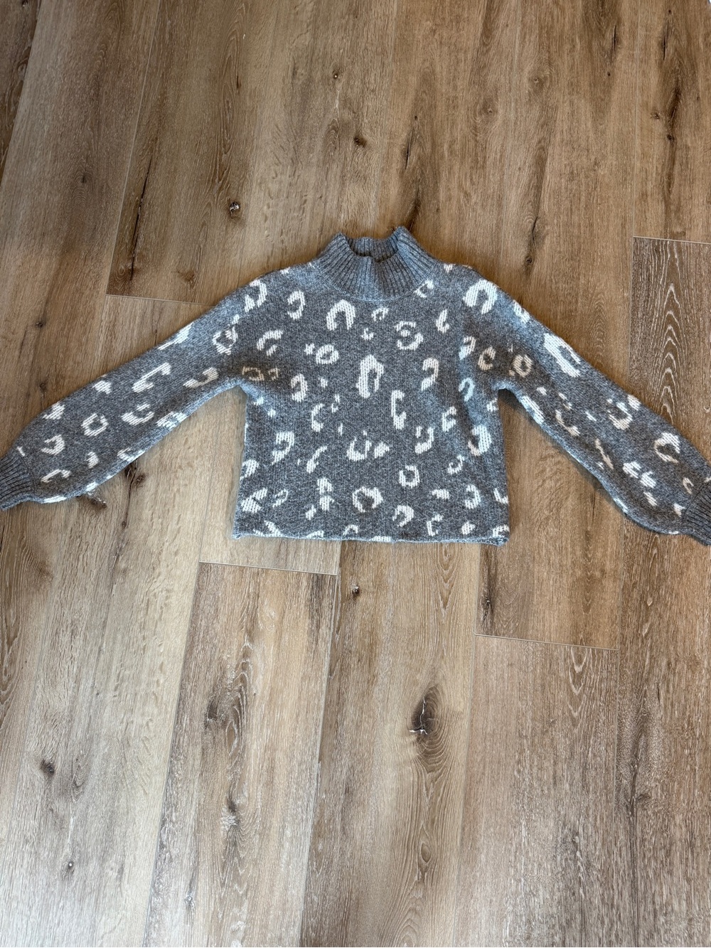 Pink Rose Gray & Cream Leopard Mock Neck Sweater NWOT